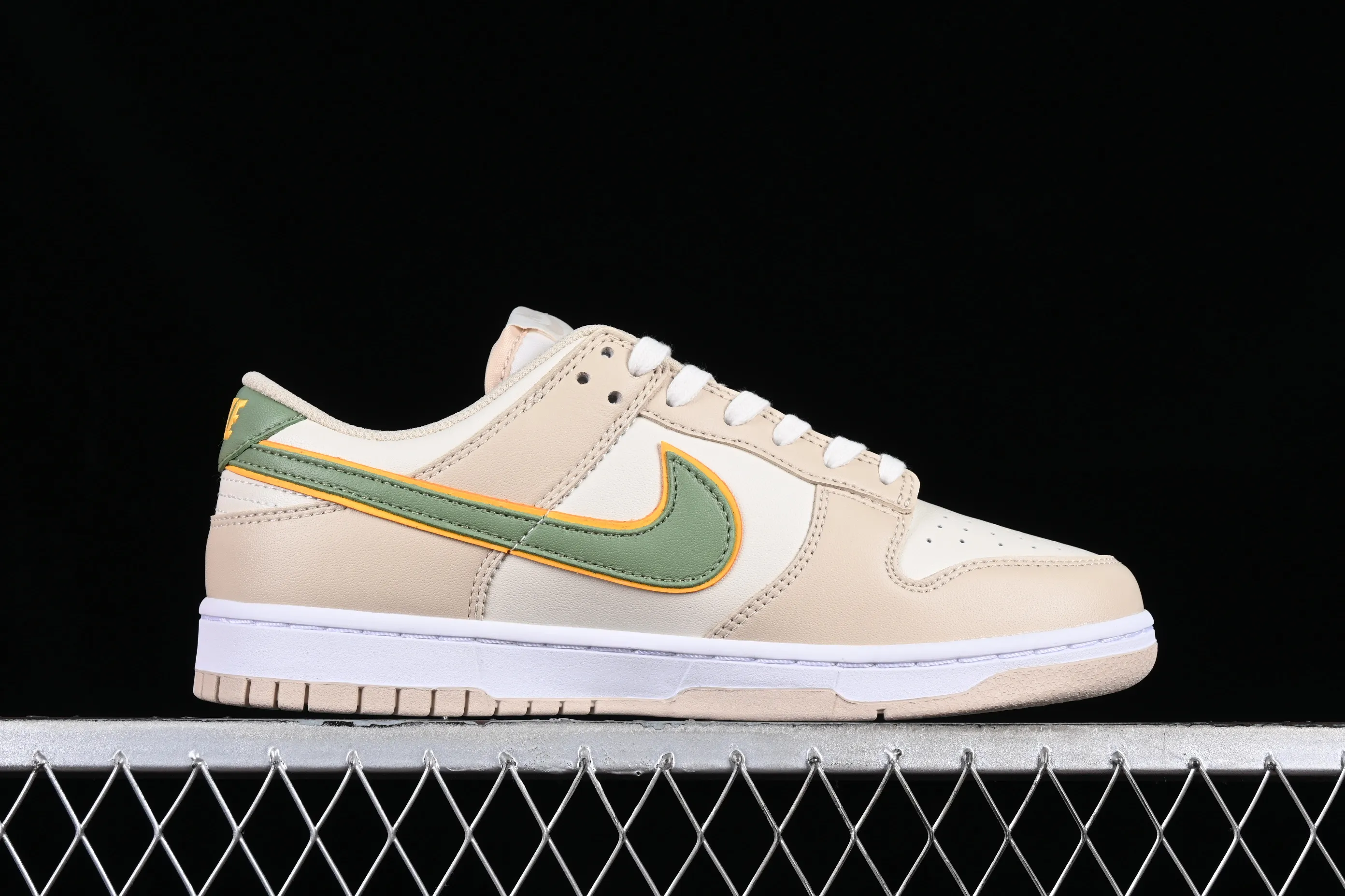All categories Nk SB Dunk series Nk SB Dunk Low low-top sneakers Nk Dunk Low "Pale Ivory" dark and light ivory color matching SB low-top sports and leisure sneakers FQ6869-131